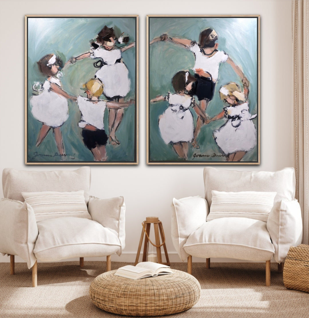 Joanna Davies - Circle (right)