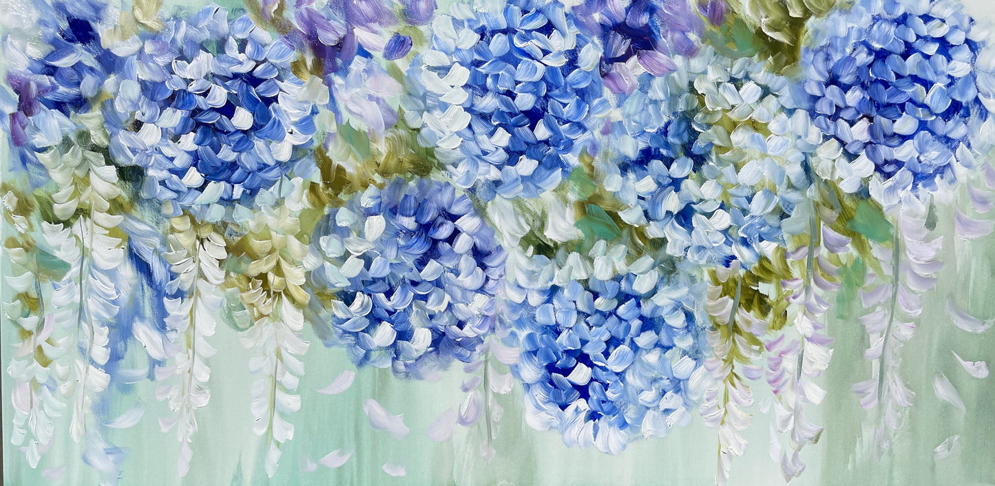 Amanda Brooks - Cascading hydrangeas